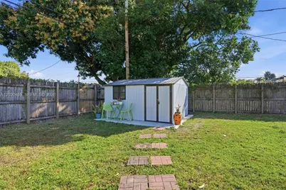 3221 NW 12th Pl, Lauderhill, FL 33311 - Photo 18