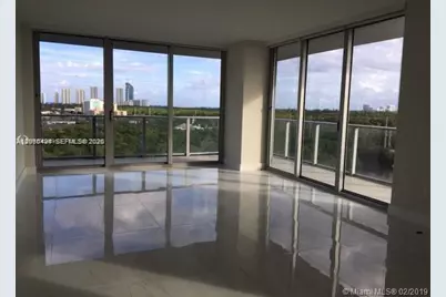 16385 Biscayne Blvd #621, North Miami Beach, FL 33160 - Photo 2