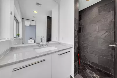 900 Biscayne Blvd #PH6205, Miami, FL 33132 - Photo 34