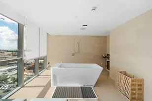 900 Biscayne Blvd, Miami, FL 33132 - Photo 40