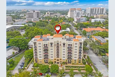 101 Sidonia Ave #402, Coral Gables, FL 33134 - Photo 2