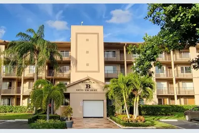 13705 SW 12th St #304B, Pembroke Pines, FL 33027 - Photo 2