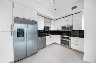 60 SW 13th St, Miami, FL 33130 - Photo 10