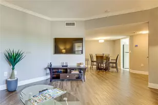 341 N Birch Rd, Fort Lauderdale, FL 33304 - Photo 2