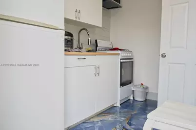 2500 NW 91st St, Miami, FL 33147 - Photo 8