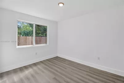428 NW 97th St, Miami, FL 33150 - Photo 14