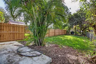 428 NW 97th St, Miami, FL 33150 - Photo 32