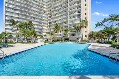 2451 Brickell Ave #5G, Miami, FL 33129 - Photo 2