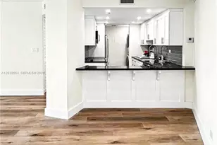 2451 Brickell Ave, Miami, FL 33129 - Photo 10