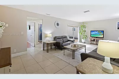 4119 Coral Springs Dr #C6, Coral Springs, FL 33065 - Photo 4