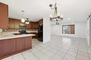 107 Starling Ave, Royal Palm Beach, FL 33411 - Photo 8