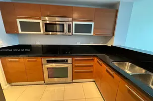 244 Biscayne Blvd, Miami, FL 33132 - Photo 16