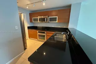 244 Biscayne Blvd, Miami, FL 33132 - Photo 18