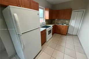 1420 NW 26th Ave, Miami, FL 33125 - Photo 4