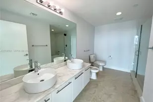 888 Biscayne Blvd, Miami, FL 33132 - Photo 18
