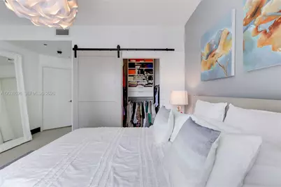 79 SW 12th St #2306-S, Miami, FL 33130 - Photo 14