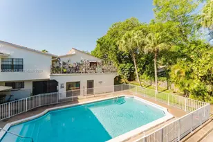 2570 Coral Springs Dr, Coral Springs, FL 33065 - Photo 36