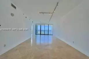 601 NE 36th St, Miami, FL 33137 - Photo 6
