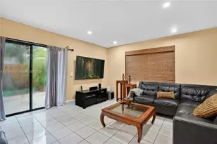 14250 SW 94th Cir Ln, Miami, FL 33186 - Photo 4