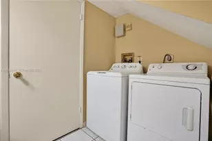14250 SW 94th Cir Ln, Miami, FL 33186 - Photo 16