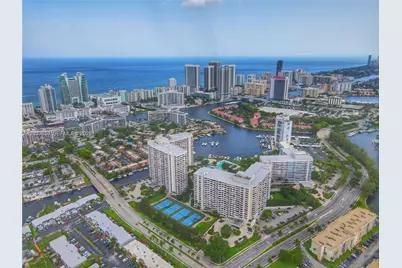 600 Three Islands Blvd #705, Hallandale Beach, FL 33009 - Photo 26