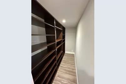 600 Three Islands Blvd #705, Hallandale Beach, FL 33009 - Photo 4