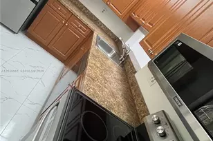 8045 SW 107th Ave, Miami, FL 33173 - Photo 10