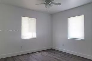 2150 SW 26th St, Miami, FL 33133 - Photo 18