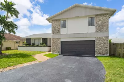 9340 NW 32nd St, Sunrise, FL 33351 - Photo 2