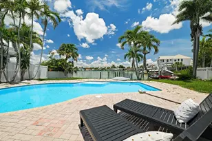 7905 9th Ave S, Saint Petersburg, FL 33707 - Photo 2