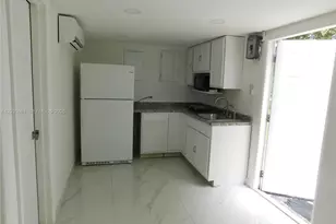 1605 NW 26th St, Miami, FL 33142 - Photo 8
