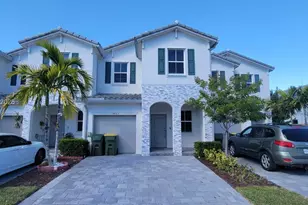 2683 SE 12th St, Homestead, FL 33035 - Photo 1