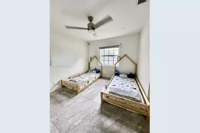 10791 SW 10th Pl #0, Davie, FL 33324 - Photo 16