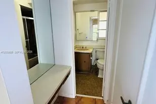 8775 Park Blvd, Miami, FL 33172 - Photo 16