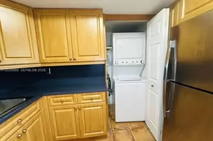 8775 Park Blvd, Miami, FL 33172 - Photo 8