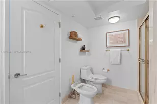 1800 Sunset Harbour Dr, Miami Beach, FL 33139 - Photo 26