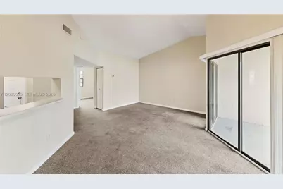 889 Hamilton Dr #889E, Homestead, FL 33034 - Photo 12