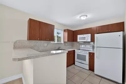 2721 SE 12th Pl #206, Homestead, FL 33035 - Photo 10