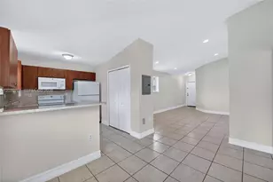 2721 SE 12th Pl, Homestead, FL 33035 - Photo 8