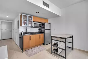 1750 N Bayshore Dr, Miami, FL 33132 - Photo 8