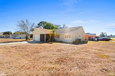1526 SE Port St Lucie Blvd, Port Saint Lucie, FL 34952 - Photo 4