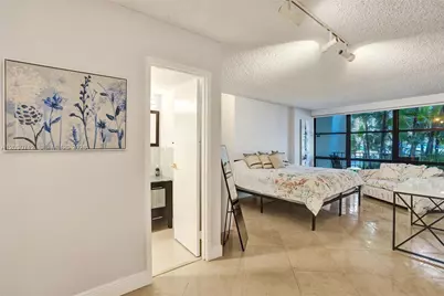 1000 Parkview Dr #104, Hallandale Beach, FL 33009 - Photo 28