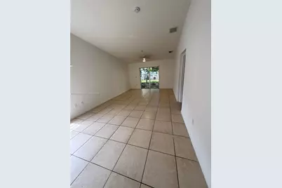 3826 SW 48th Ave #3826, Hollywood, FL 33023 - Photo 4