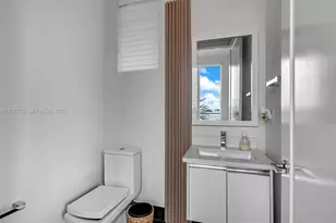 10545 NW 63rd Terrace, Doral, FL 33178 - Photo 32