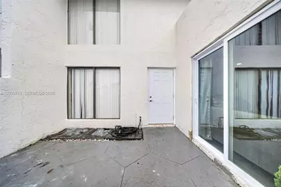 6912 SW 110th Ave, Miami, FL 33173 - Photo 4