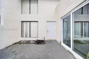 6912 SW 110th Ave, Miami, FL 33173 - Photo 4