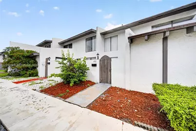6912 SW 110th Ave, Miami, FL 33173 - Photo 1