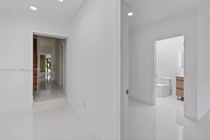 8875 SW 62nd Terrace, Miami, FL 33173 - Photo 10