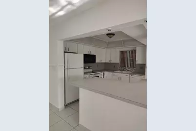 200 NE 12th Ave #1C, Hallandale Beach, FL 33009 - Photo 2