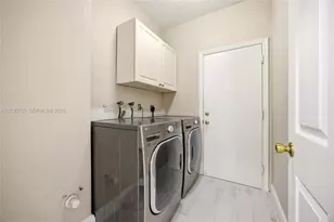2576 SW 158th Ave, Miramar, FL 33027 - Photo 32